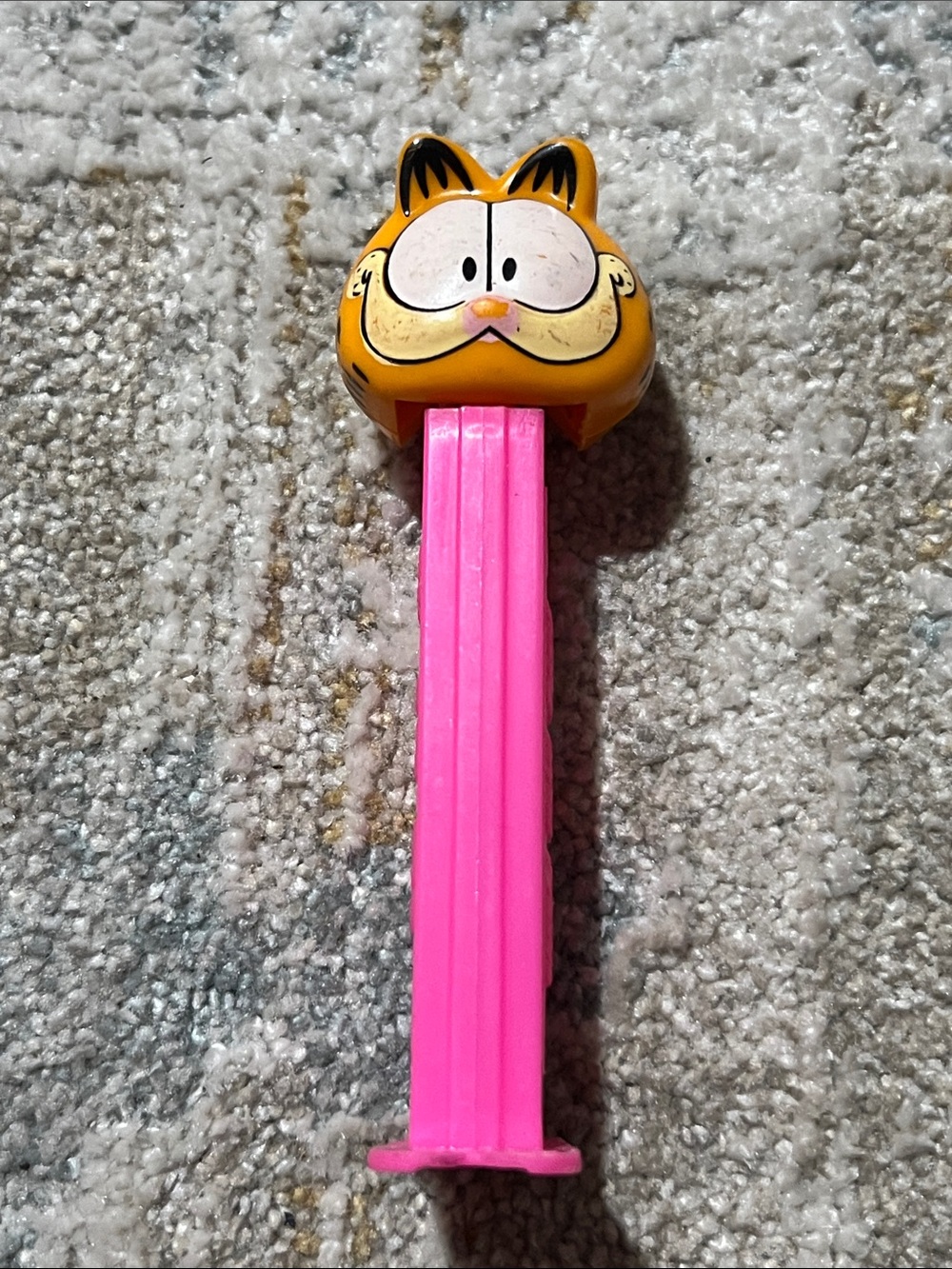 Garfield Cat Dispenser pez collectors pink